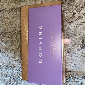 Brand new norvina pallet 💜